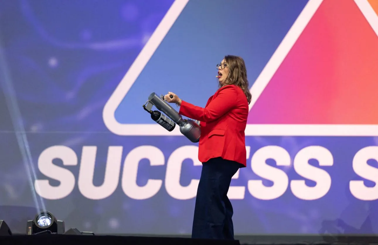 Kristi Jencks speaking at Tom Ferry Success Summit